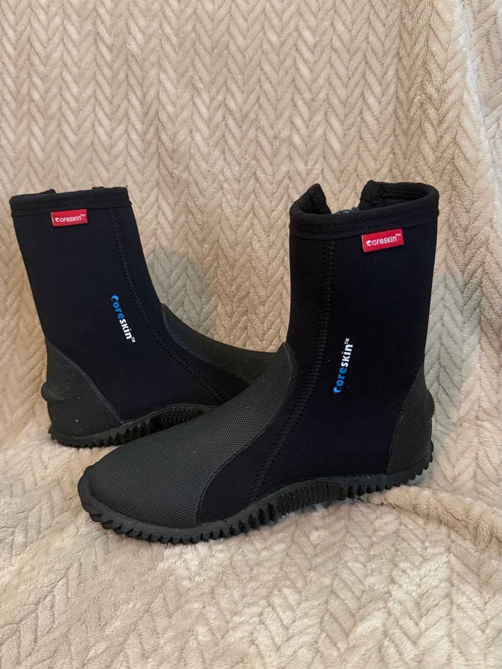Men’s Black Neoprene Athletic Water Boot